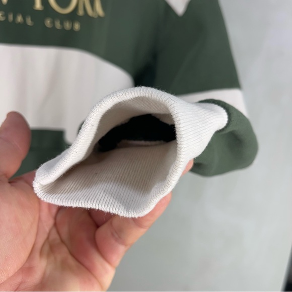 Abercrombie Destination Sunday Crew Sweatshirt
Women Size XS - Picture 4 of 6